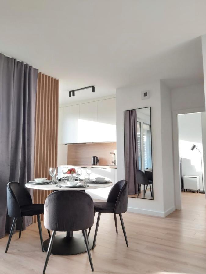 גדנסק Apartament 150 Zaspa Vvita Z Prywatnym Ogrodem I Tarasem מראה חיצוני תמונה