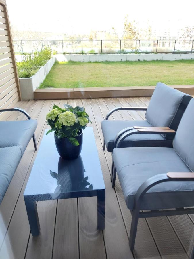 גדנסק Apartament 150 Zaspa Vvita Z Prywatnym Ogrodem I Tarasem מראה חיצוני תמונה