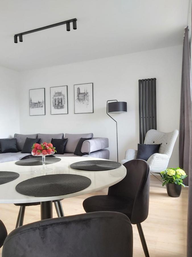 גדנסק Apartament 150 Zaspa Vvita Z Prywatnym Ogrodem I Tarasem מראה חיצוני תמונה