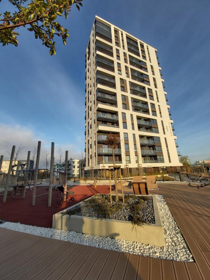 גדנסק Apartament 150 Zaspa Vvita Z Prywatnym Ogrodem I Tarasem מראה חיצוני תמונה