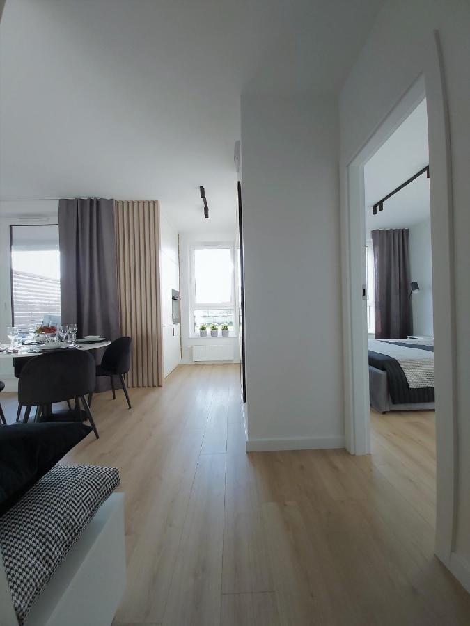 גדנסק Apartament 150 Zaspa Vvita Z Prywatnym Ogrodem I Tarasem מראה חיצוני תמונה