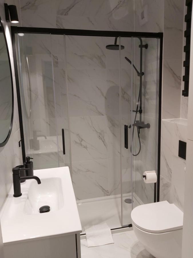 גדנסק Apartament 150 Zaspa Vvita Z Prywatnym Ogrodem I Tarasem מראה חיצוני תמונה